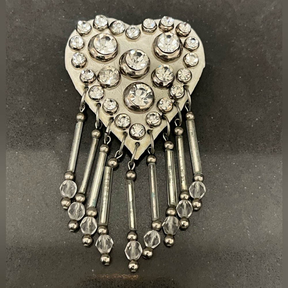 White and rhinestone heart pin